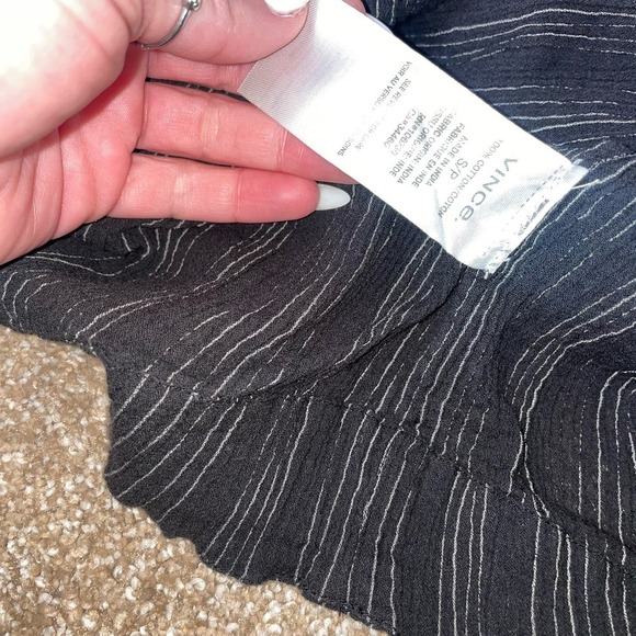 VINCE blouse Variegated Stripe Crinkle Cotton Top black white 100% cotton SZ S - Picture 11 of 12